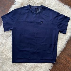 FIGS Navy Blue 4-Pocket Crewneck Scrub Top men t shirt style medium